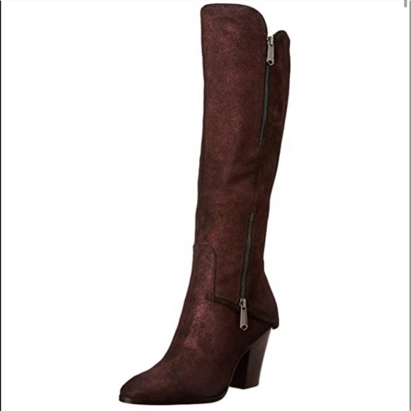 Gorgeous Donald Pliner Riding Boot 